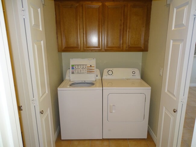 Building Photo - 3 bedroom home in SOUTH SUMMERLIN