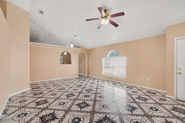 Building Photo - 2781 Maderia Cir