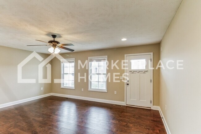 Building Photo - 314 Macer Ave