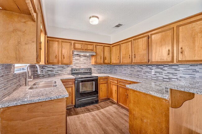 Building Photo - 3699 Piney Point Rd