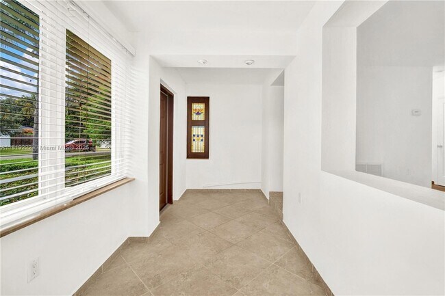 Building Photo - 6890 SW 51st St