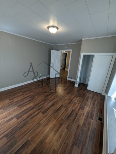 Building Photo - 207 E Park St