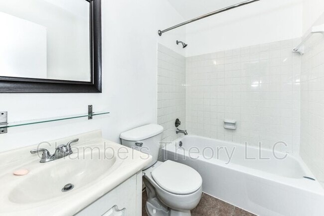 Building Photo - 8088 Edinburgh Dr