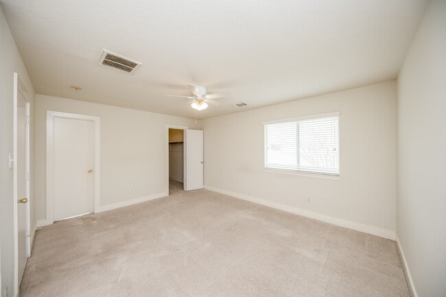 Building Photo - 5839 Sonoma Ridge