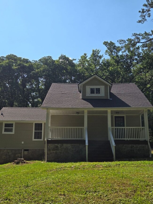 Primary Photo - Spacious Single-Family Home in Chattanooga...
