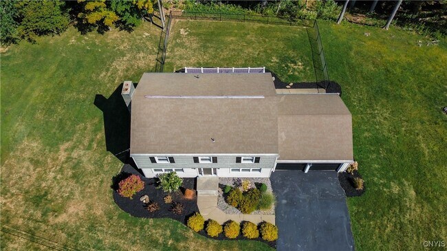 Building Photo - 916 Westwood Dr