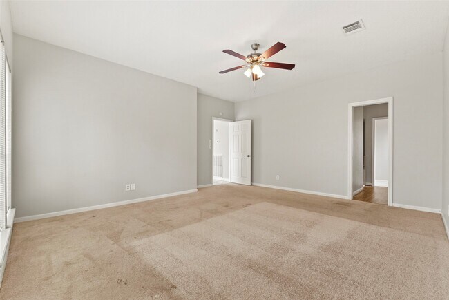 Building Photo - 15014 Lantern Creek Ln