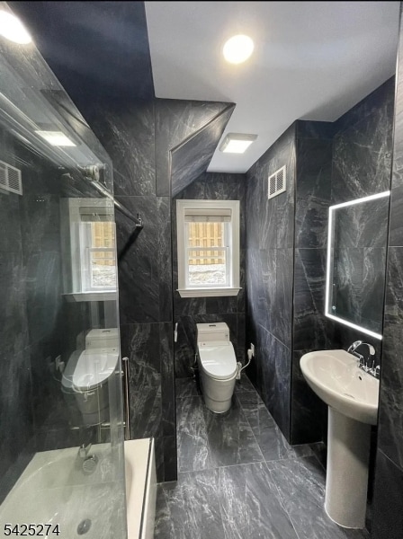 Building Photo - 40 Grant St