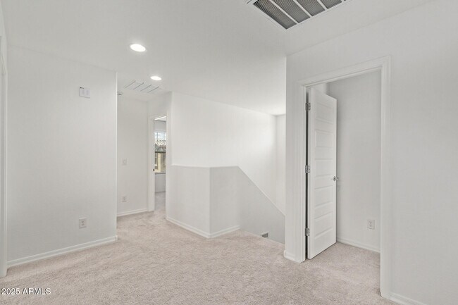 Building Photo - 3813 N 100th Dr