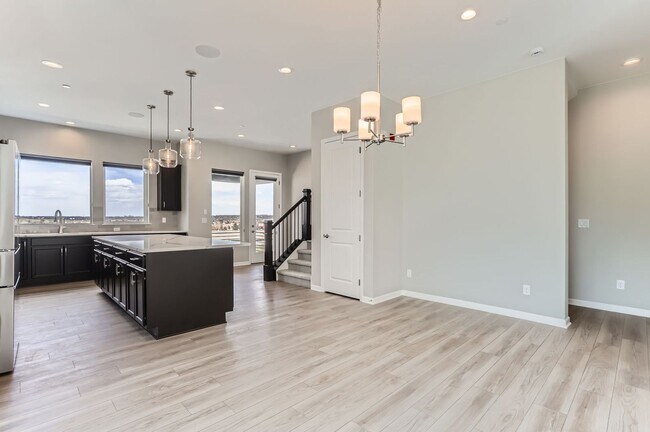 Building Photo - 676 Saddle Dr
