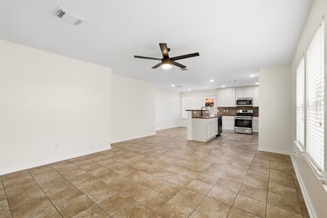 Building Photo - 7719 Serene Wood Ln