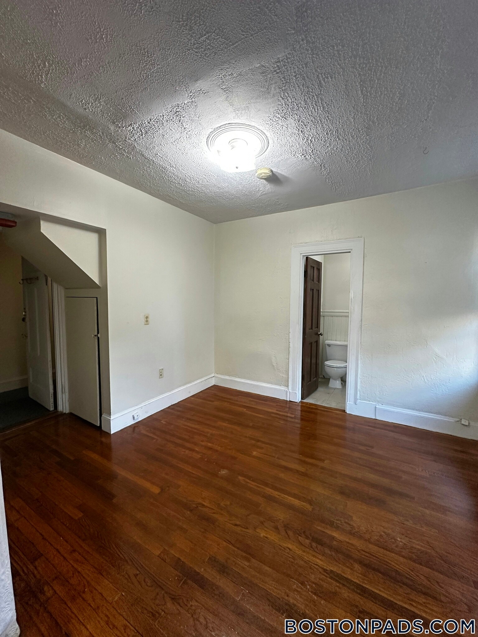 Building Photo - 44 Central St