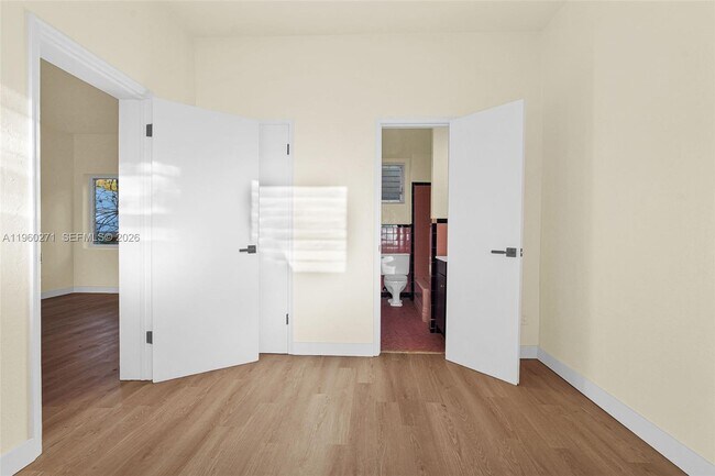 Building Photo - 12287 NE 7th Ave