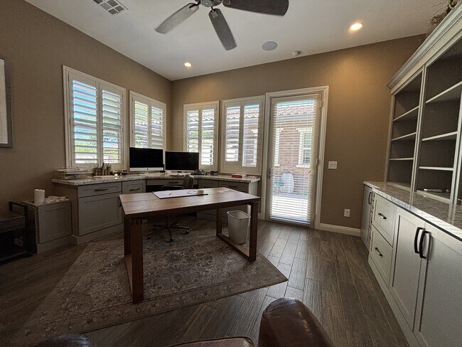 Building Photo - 81 Navarra Canyon Ct
