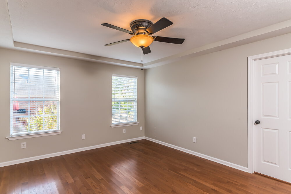 Building Photo - 1807 Meadowglen Cir
