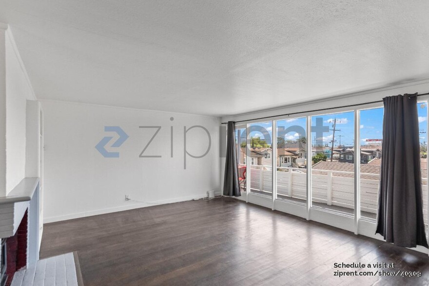 Building Photo - 1257 77th Ave