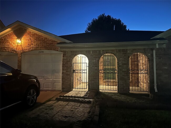Building Photo - 15770 Chimney Rock Rd