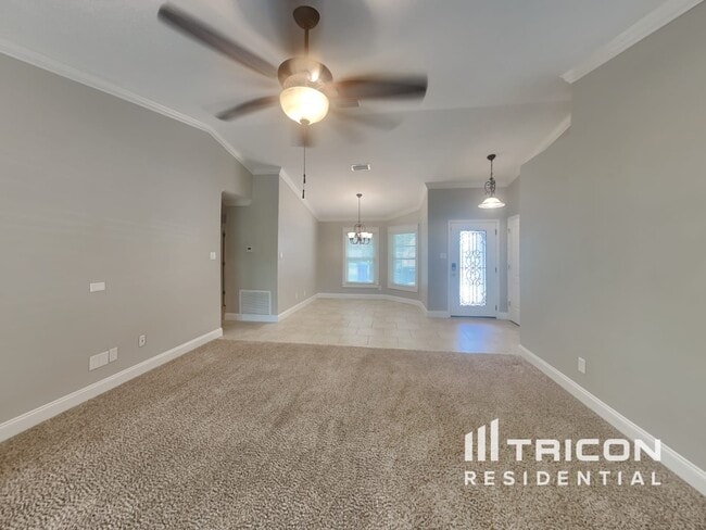 Building Photo - 17519 Willow Pond Dr