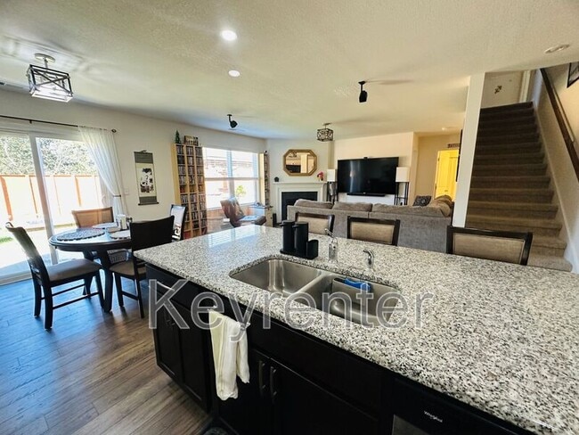 Building Photo - 104 Jesse Baker Ln