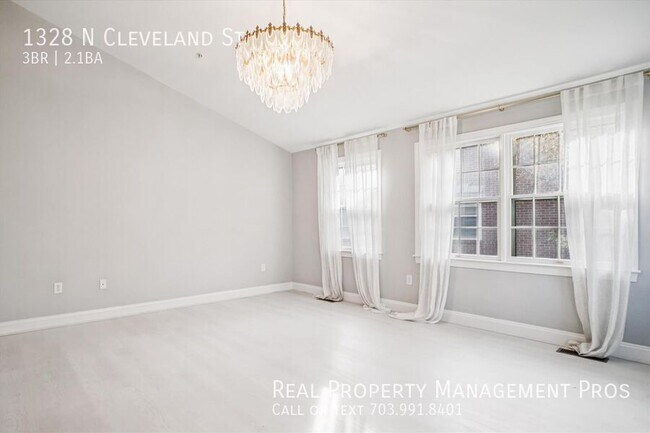 Building Photo - 1328 N Cleveland St