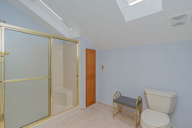 Building Photo - Immaculate 3bedroom 2.5 Townhouse on Kempsville Green Gold Couse