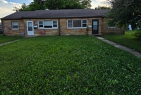 Building Photo - Two Bedroom Duplex located on the Eastside Near Arlington  and 21st Street !