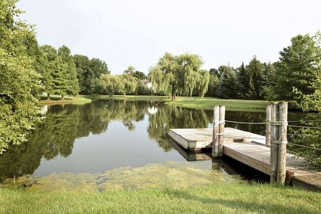 Building Photo - 3 bedroom / 2.5 bathroom Townhome for Rent...