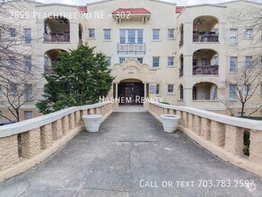 Building Photo - Stunning 2 Bed 1.5 Bath Condo Available Now!