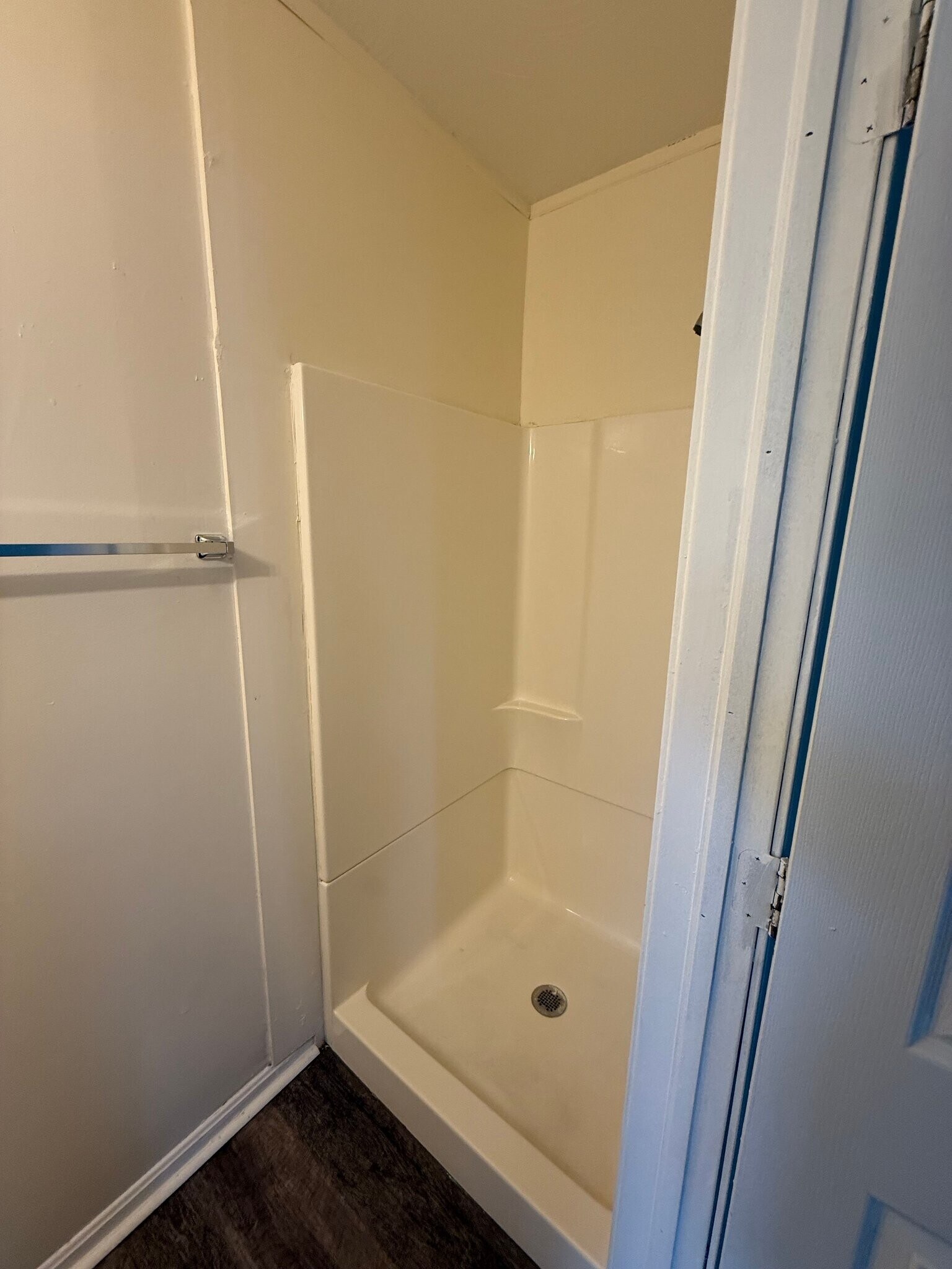 Building Photo - 1948 Long Ave