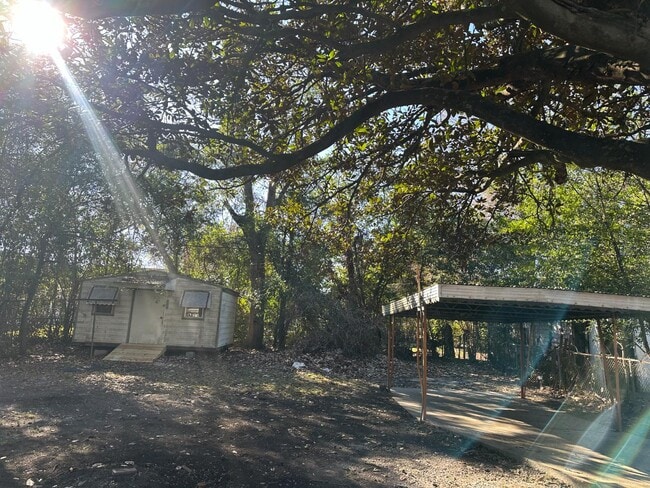 Building Photo - 1348 Springer St