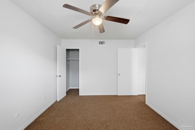 Building Photo - 2109 Langley Ave