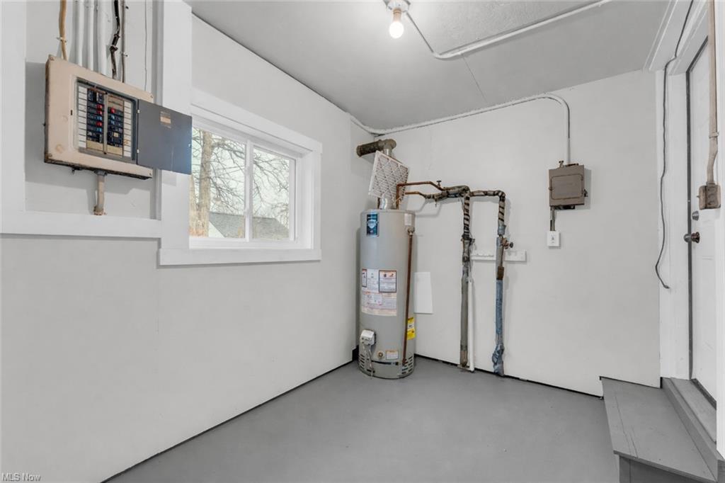 Building Photo - 242 Orchard Ave