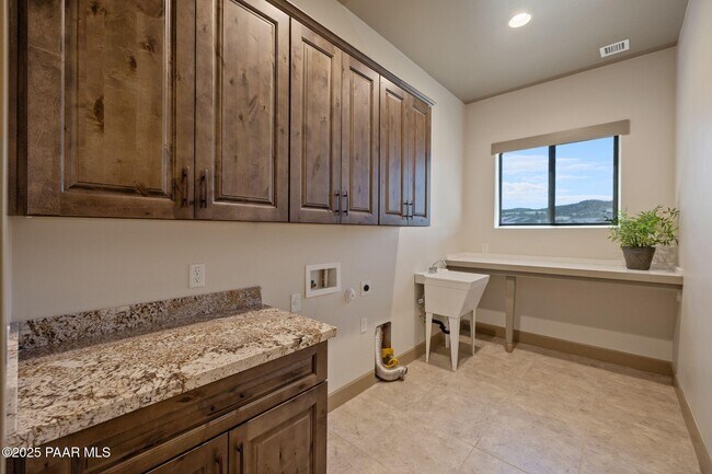 Building Photo - 12665 Gyda Cir