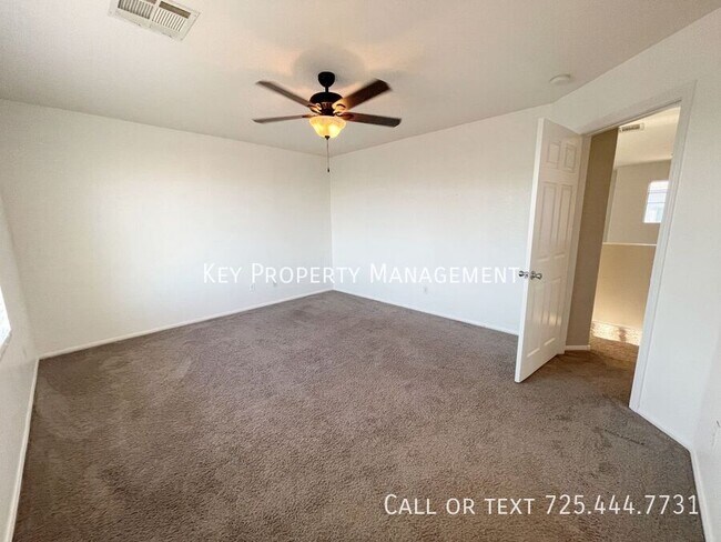 Building Photo - 605 Sonoran Heights Ave