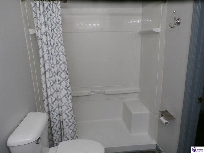 Building Photo - 207 Cottrell Ln