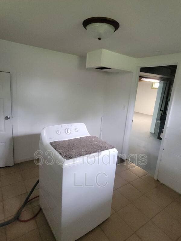 Building Photo - 410 Kutz Ln