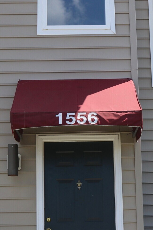 Primary Photo - 1556 Devon Ln
