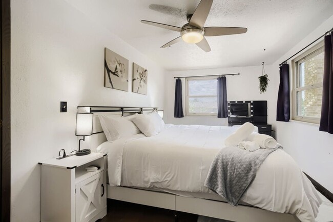 Building Photo - Extended Stay Oasis | Fenced Yard, Garage & More