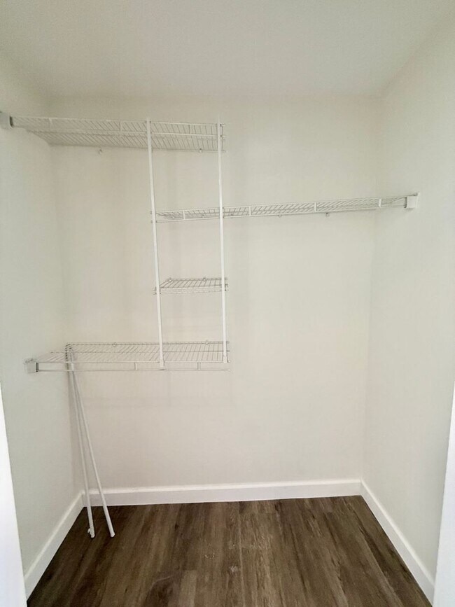 Building Photo - GORGEOUS, Large Completely Renovated Two-Story 4/2.5 PLUS LOFT in POINCIANA VILLAGES!