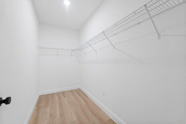 Building Photo - 13640 SW 42nd Court Rd