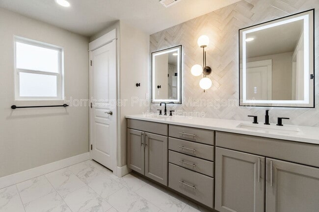 Building Photo - 6904 Jasper Dr