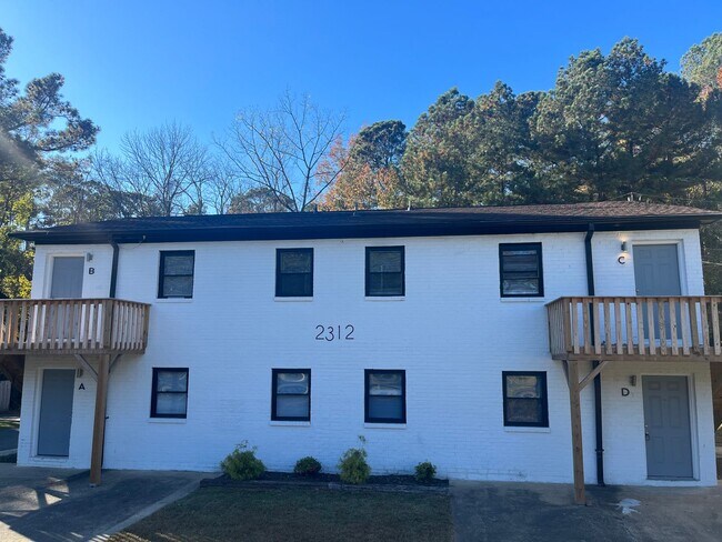 Building Photo - 2314 S Roxboro St