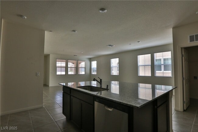 Building Photo - 3464 Covilha Ln