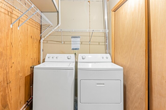 Building Photo - 701-35 Wisconsin Ave