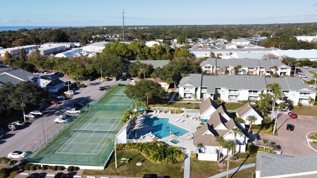 Building Photo - 455 US-19 ALT