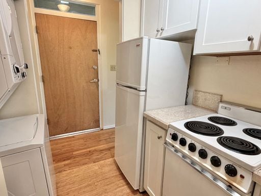 Building Photo - Charming 1-Bedroom Retreat in Queen Anne - Near Fremont! Available Now!