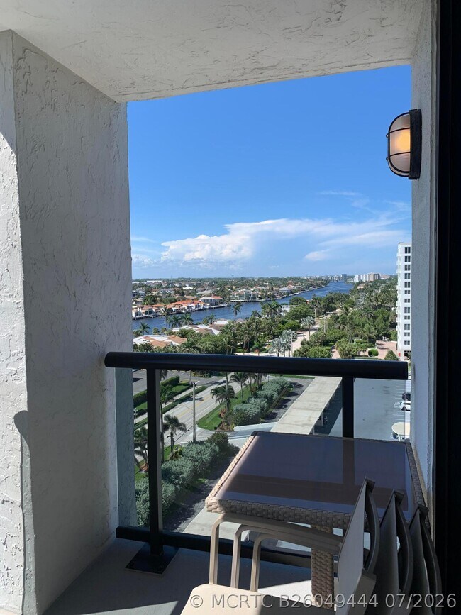 Building Photo - 3115 S Ocean Blvd