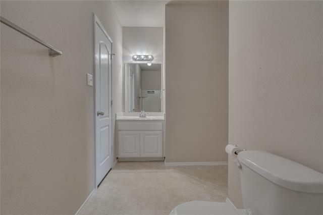 Building Photo - 629 Sparrow Dr