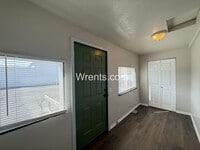 Building Photo - 1007 W Frederick Ave