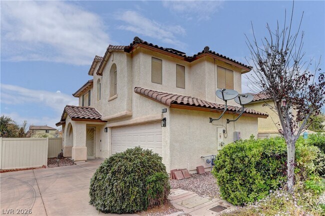 Building Photo - 1052 Coronado Peak Ave